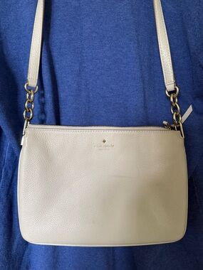 kate spade Pebbled Leather Crossbody in Light Beige with Gold Hardware
